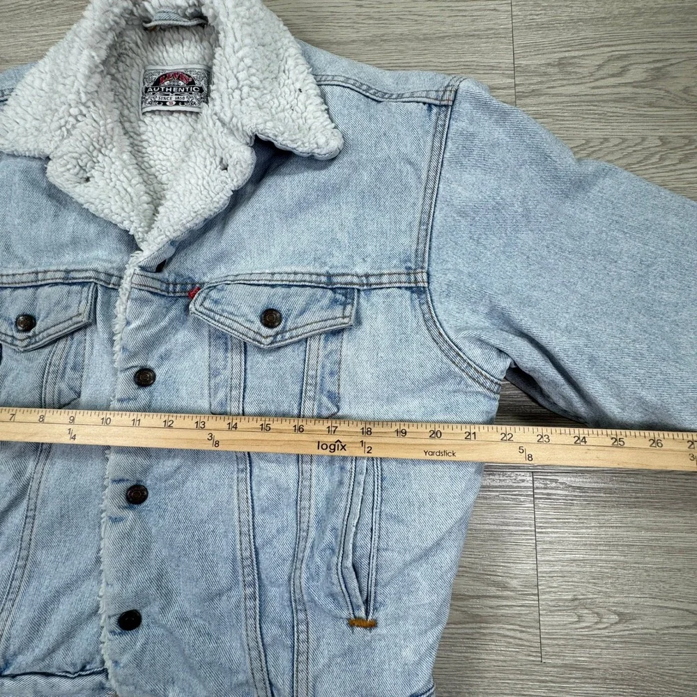 VTG Levi's Mens Denim Jacket Sherpa Lined Trucker Light Wash Small Fleece Collar